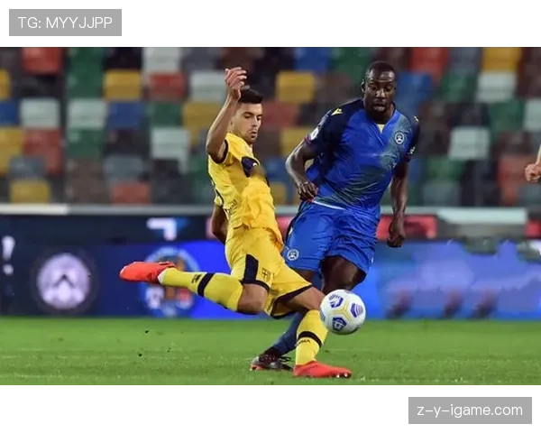 乌迪内斯边路进攻火力全开,状态回暖引关注 乌迪内斯边路进攻火力全开,状态回暖引关注